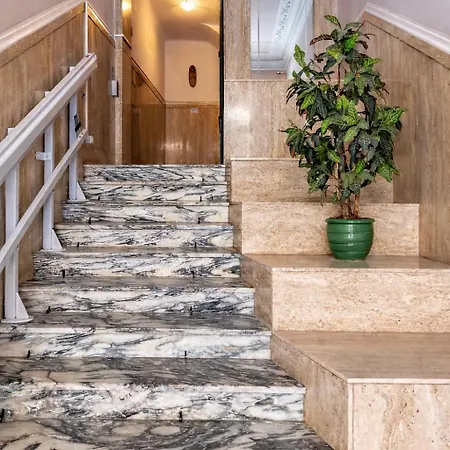 Xenia - 4 In Via Giovanni Torti 3 Apartman