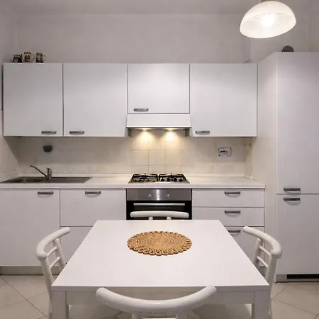 Xenia - 4 In Via Giovanni Torti 3